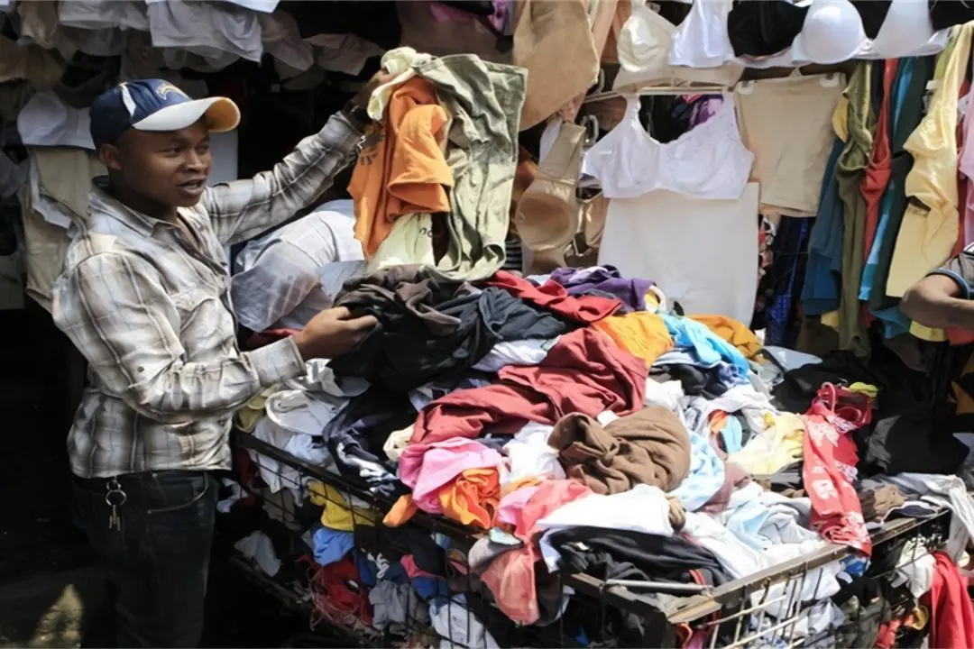Top Used Clothing Wholesaler in Gambia
