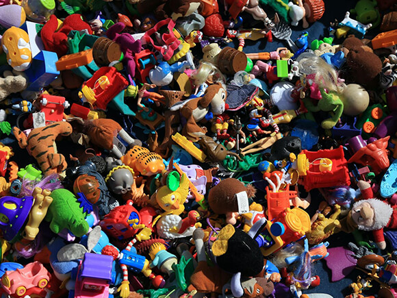 Mixed used toys
