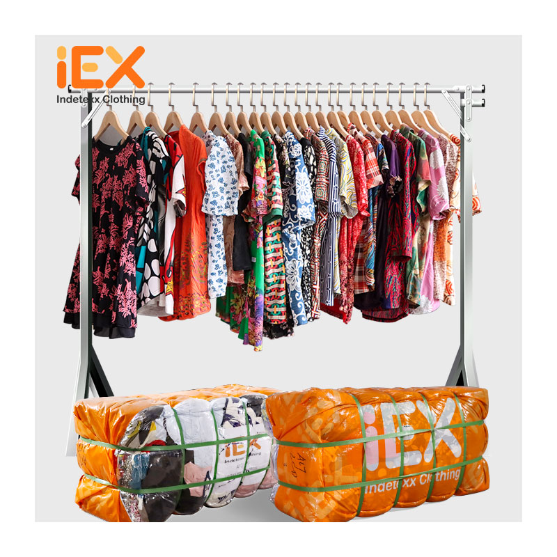 A12 women used clothing bale