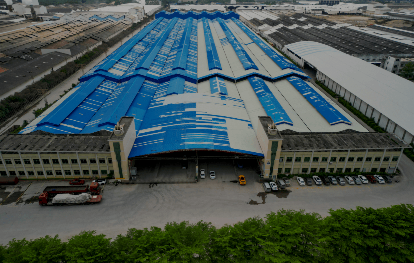 Secondhand clothing & shoes factory