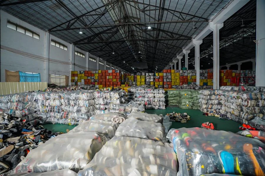 used clothes shoes factory