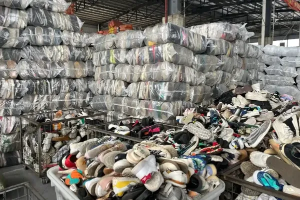 used mixed shoes bales in factory