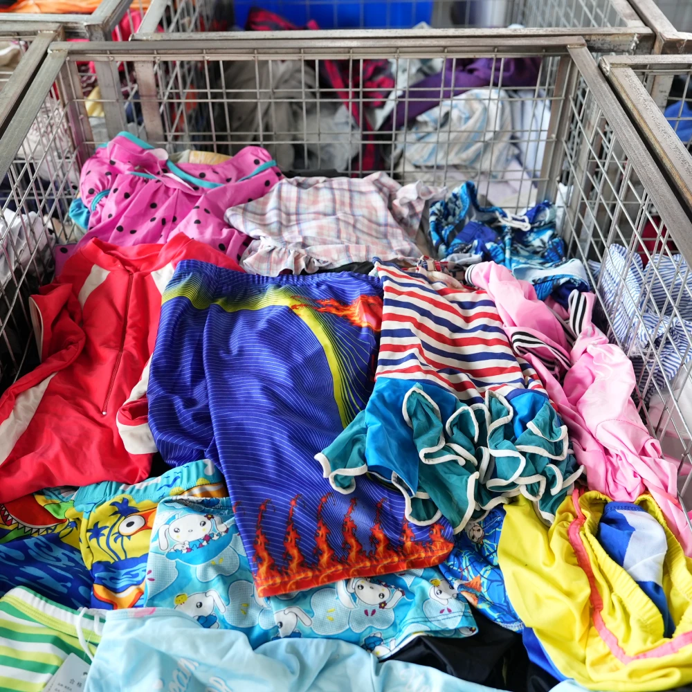 Grade B used clothing in bulk