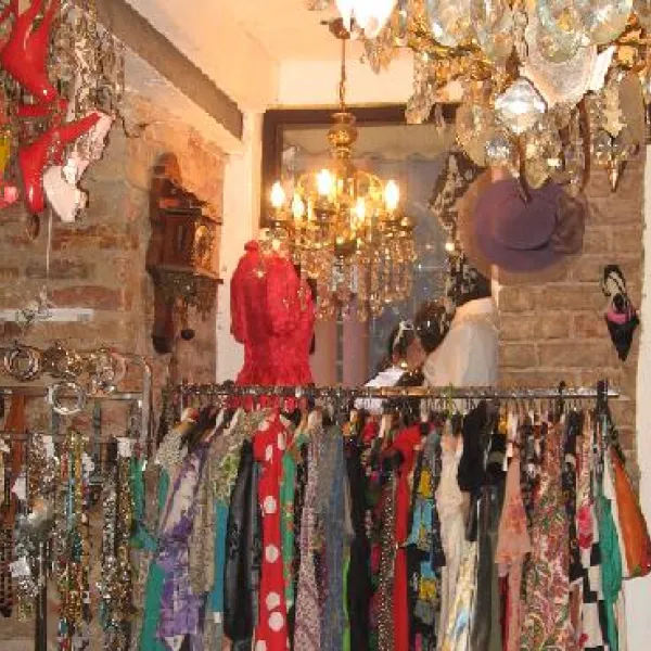 Turkey used clothing market (2)