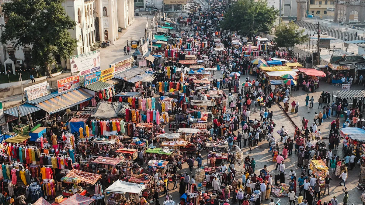 Economic Benefits of Bulk Buying Secondhand Clothing