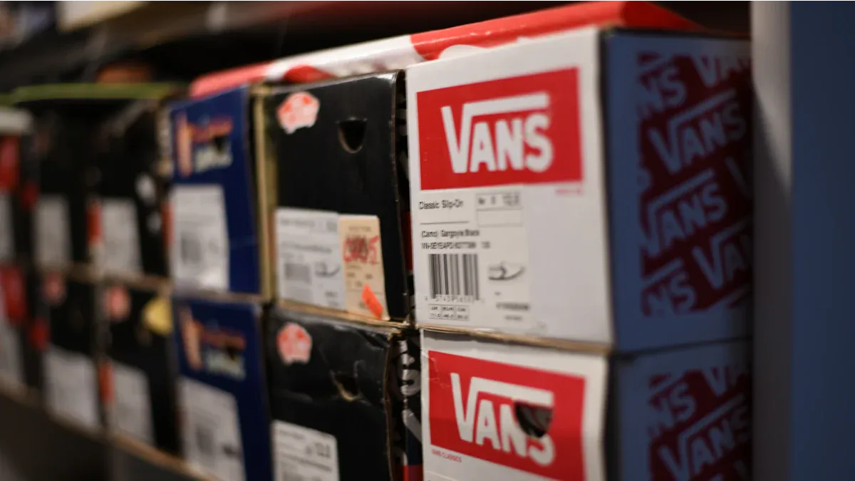 Where to Find Nike Shoes Pallets for Sale